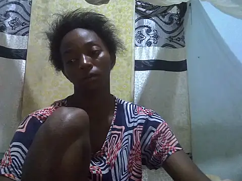 ElianeHot online show from December 3, 6:32 pm