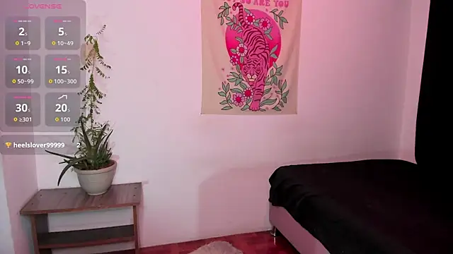 JaneRuss  online show from October 24, 5:03 am