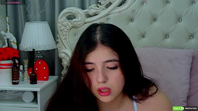 JennyFerguson online show from October 10, 6:13 pm