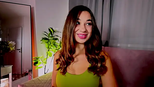 divetagrace online show from September 24, 8:52 pm