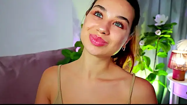 divetagrace online show from November 11, 3:46 am