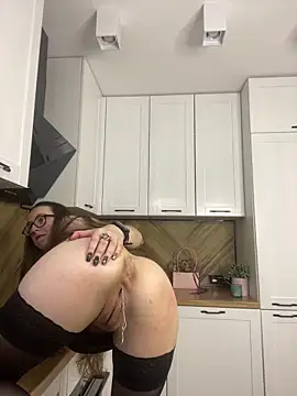 MartiniiSelenna online show from December 2, 9:00 am