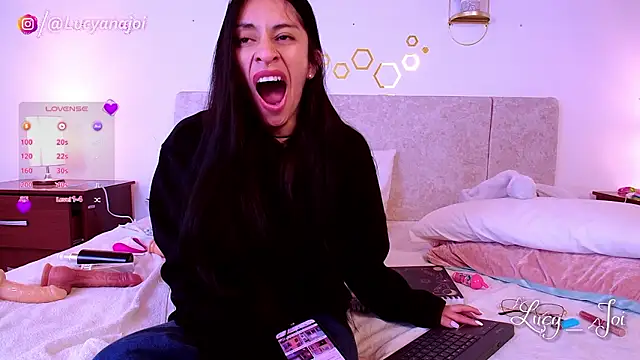 Lucy joi online show from January 17, 12:51 am