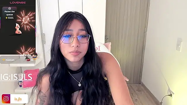 Snapshot of isa_bellaa0 chatting on October 8, 3:22 am isa bellaa0 online show from October 8, 3:22 am