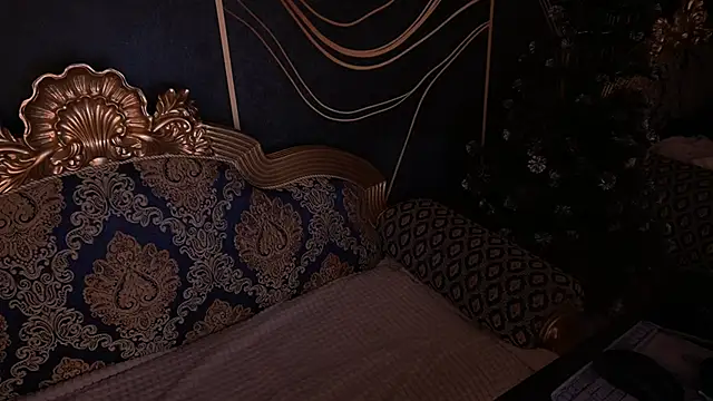 IceDanielles online show from January 15, 2:12 pm