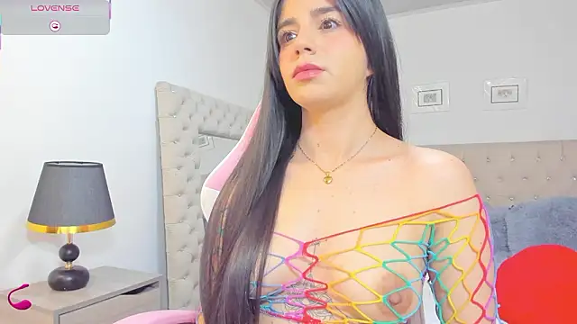 carlaperez  online show from February 4, 10:07 am