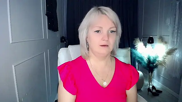 Juarnea online show from November 19, 8:25 am