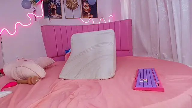 Azul horney online show from September 9, 10:31 pm