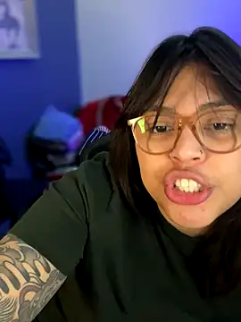 miacanela xo online show from December 22, 4:15 am