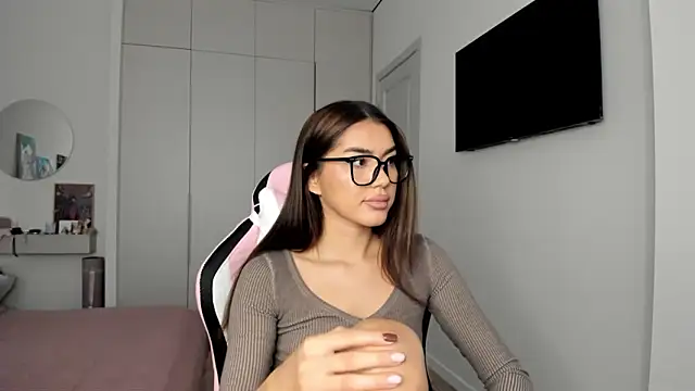 Shineel online show from February 16, 5:18 am