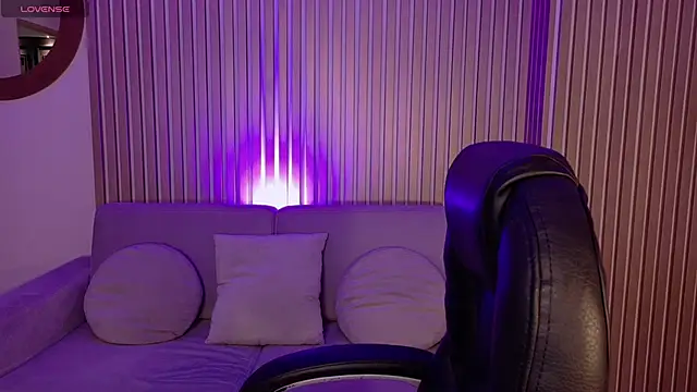 ViolettCastel online show from November 4, 7:41 pm