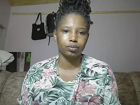 SweetWhisper online show from January 13, 1:59 pm