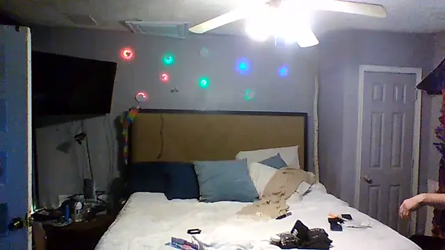 trash4cash online show from November 14, 6:52 pm