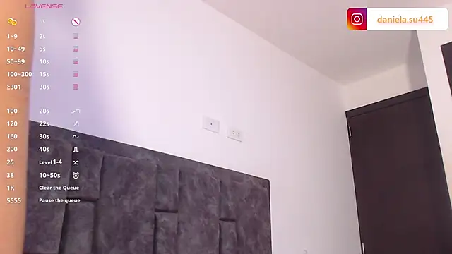 milan delrey online show from November 11, 3:02 am