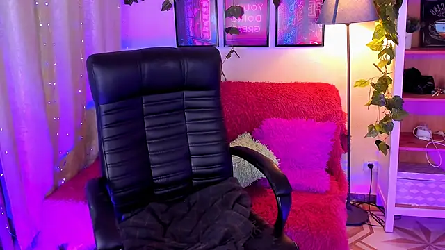 AlicePopsy online show from September 24, 11:20 am