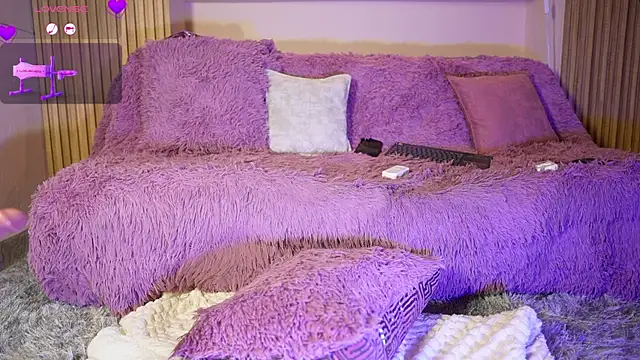 adri crof online show from October 14, 6:49 am