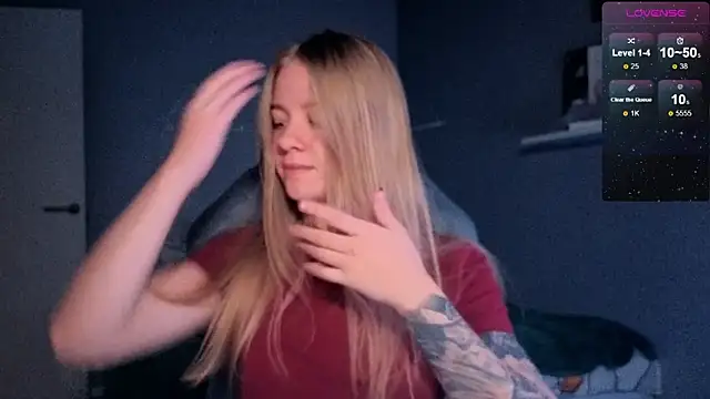 candy maggie online show from October 3, 6:13 pm