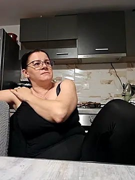 KristenVega online show from November 29, 6:12 pm