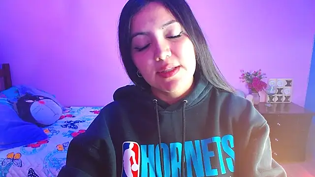 Isa-Jones online show from October 14, 3:42 am