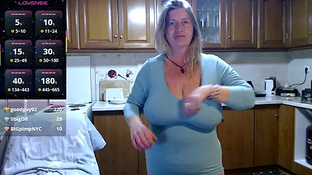 JennaDeluxe online show from February 15, 7:51 am