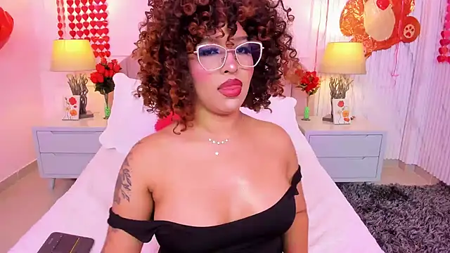 MadelaineJones online show from February 11, 1:12 pm