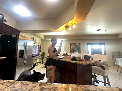 Snapshot of tatted-bitty chatting on September 14, 8:18 pm tatted-bitty online show from September 14, 8:18 pm