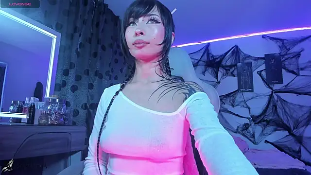 satanbabee online show from October 3, 11:54 pm