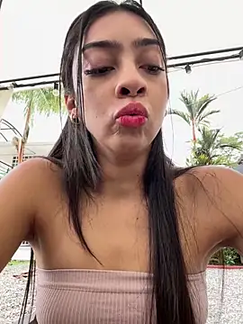 Snapshot of Ema_azel chatting on September 18, 2:26 pm Ema azel online show from September 18, 2:26 pm