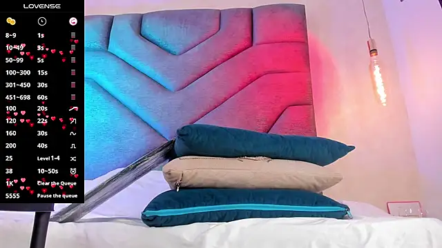 AilishBenson online show from November 1, 8:46 pm