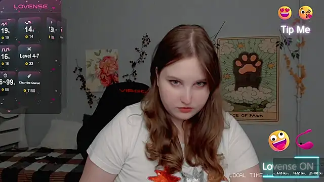 Snapshot of Crystal_Chris chatting on September 23, 5:22 pm Crystal Chris online show from September 23, 5:22 pm