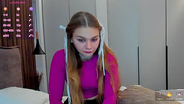 Molly sweetie online show from November 3, 7:45 am