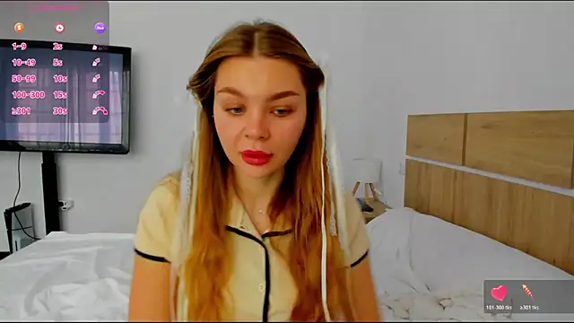 Molly sweetie online show from February 28, 7:19 am