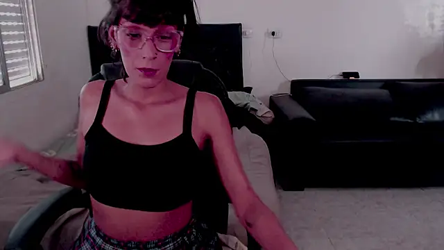 Snapshot of Sofii_floyd_ chatting on October 21, 6:34 pm Sofii floyd  online show from October 21, 6:34 pm
