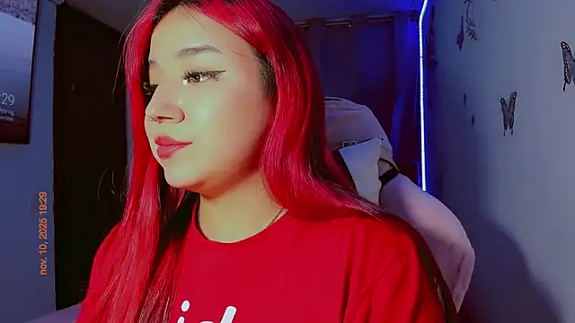 madisonx17 online show from November 11, 12:28 am