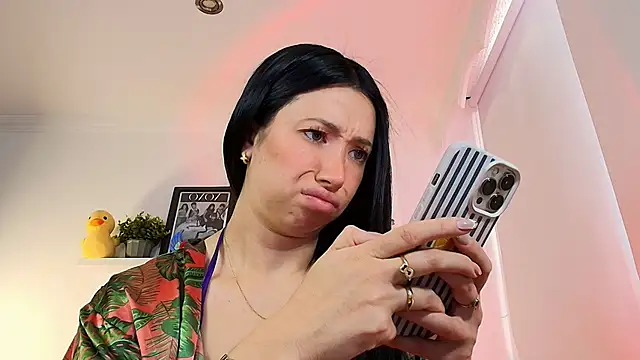 lilyy evanss online show from January 18, 9:33 pm