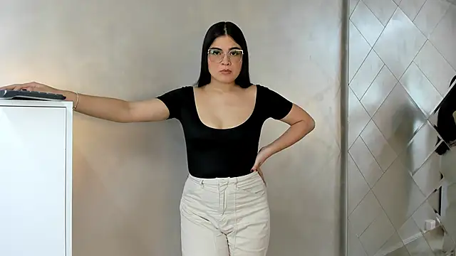 CamilaSofiia online show from September 18, 8:07 pm