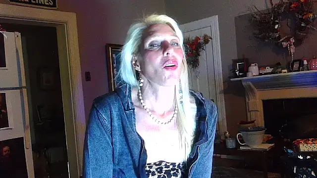 Glamazonx online show from October 30, 5:54 am