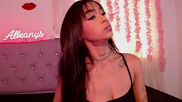 Alleanys Cristal online show from October 9, 3:16 pm