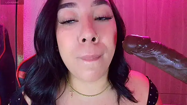 leahtemptation3 online show from January 10, 2:22 pm