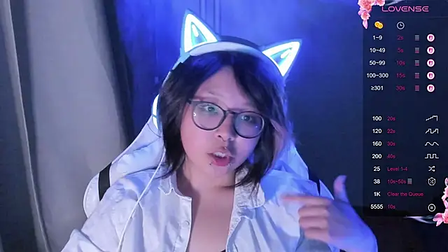 Snapshot of maydaykimmy chatting on October 2, 10:48 pm maydaykimmy online show from October 2, 10:48 pm