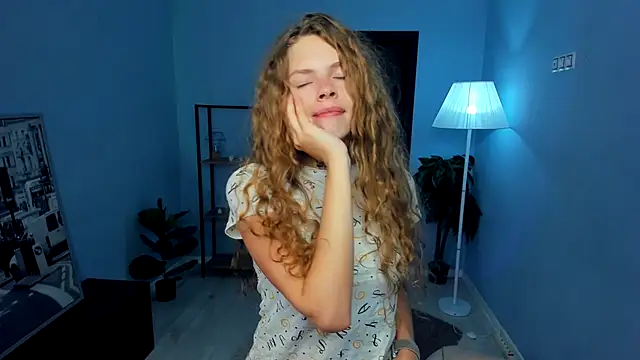 RayaNenlia online show from October 22, 5:12 am