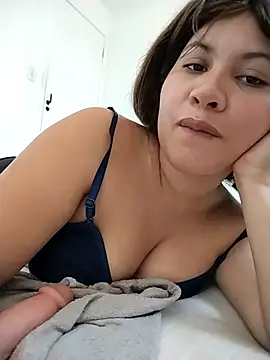 Snapshot of Yara0k chatting on October 16, 4:31 pm Yara0k online show from October 16, 4:31 pm