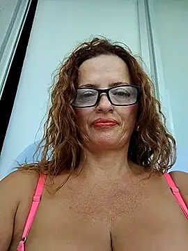 CioniWeiss online show from October 16, 9:39 pm