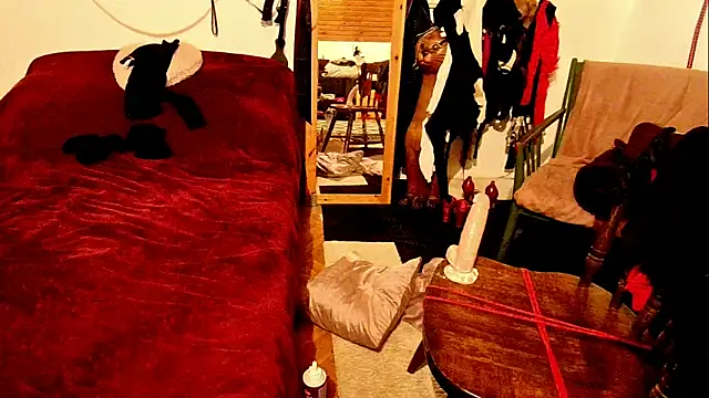 Hot Colettte online show from November 18, 10:44 pm