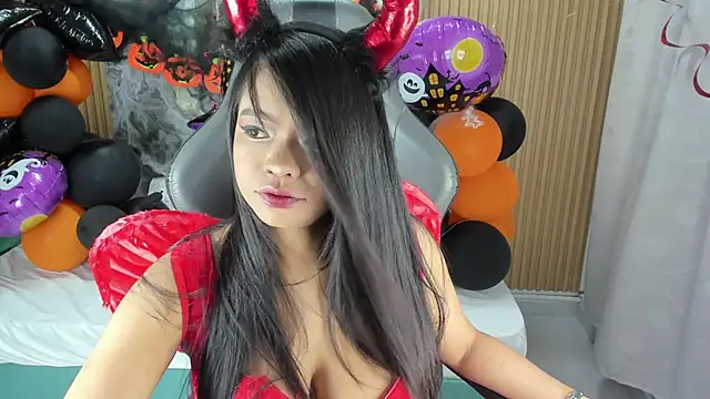 Lili 16 online show from October 27, 11:06 am