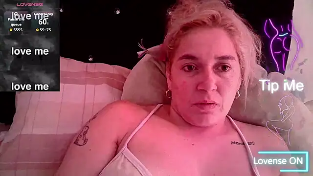 Izury Blondee online show from October 25, 3:19 pm