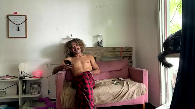 gerson173Hugo online show from February 11, 4:41 pm