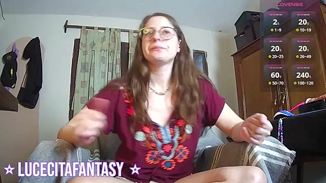 lucecitafantasy2 online show from February 10, 2:25 am