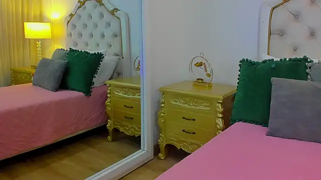 lexa 25  online show from November 16, 11:43 am