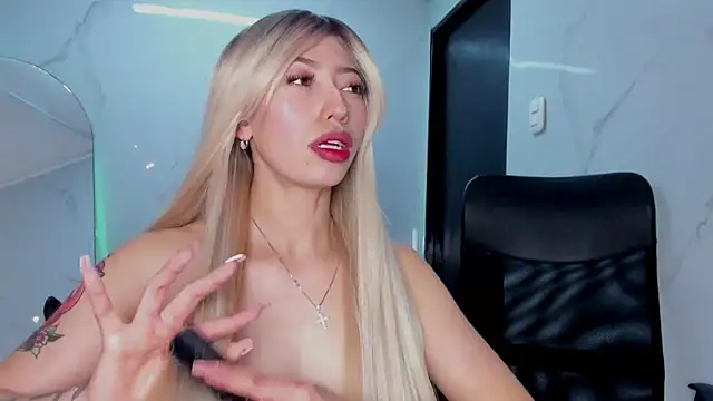 LilithCooperr  online show from September 28, 12:07 am